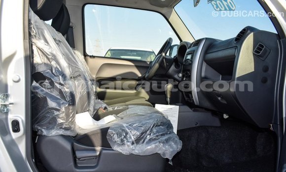 Acheter Import Voiture Suzuki Jimny Autre à Import - Dubai, Clarendon Acheter Import Voiture Suzuki Jimny Autre à Import - Dubai, Clarendon