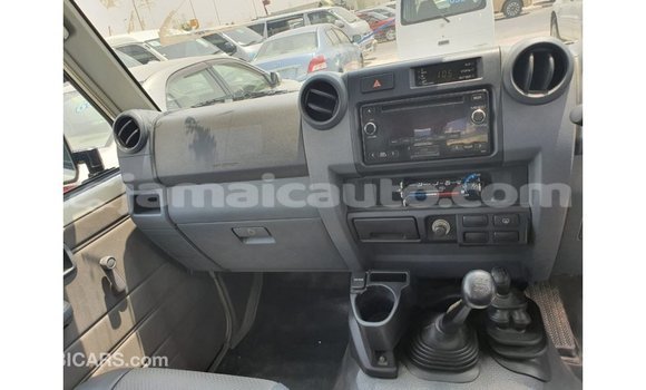 Buy Import Toyota Land Cruiser White Car in Import - Dubai in Clarendon Buy Import Toyota Land Cruiser White Car in Import - Dubai in Clarendon