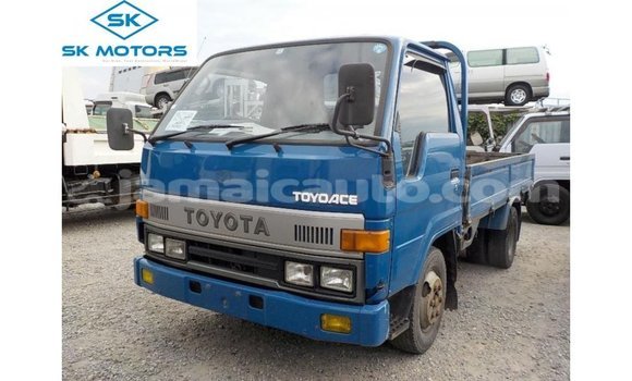 Buy Import Toyota Dyna Blue Car in Import - Dubai in Clarendon