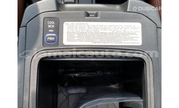 Acheter Import Voiture Toyota Prado Noir à Import - Dubai, Clarendon Acheter Import Voiture Toyota Prado Noir à Import - Dubai, Clarendon