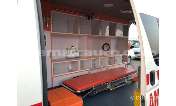 Buy Import Toyota Hiace White Car in Import - Dubai in Clarendon Buy Import Toyota Hiace White Car in Import - Dubai in Clarendon