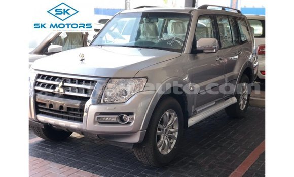 Acheter Import Voiture Mitsubishi Pajero Autre à Import - Dubai, Clarendon
