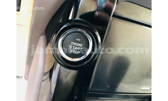 Buy Import Toyota Prado White Car in Import - Dubai in Clarendon Buy Import Toyota Prado White Car in Import - Dubai in Clarendon