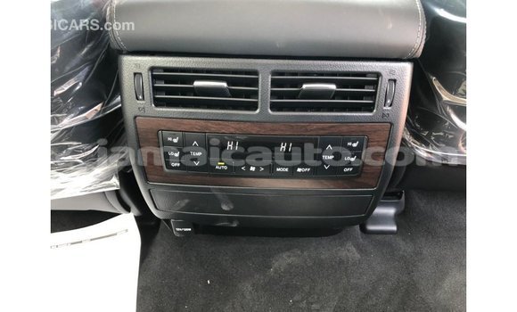 Acheter Import Voiture Toyota Land Cruiser Noir à Import - Dubai, Clarendon Acheter Import Voiture Toyota Land Cruiser Noir à Import - Dubai, Clarendon