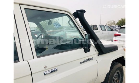 Buy Import Toyota Land Cruiser White Car in Import - Dubai in Clarendon Buy Import Toyota Land Cruiser White Car in Import - Dubai in Clarendon