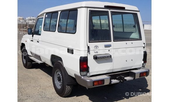 Buy Import Toyota Land Cruiser White Car in Import - Dubai in Clarendon Buy Import Toyota Land Cruiser White Car in Import - Dubai in Clarendon