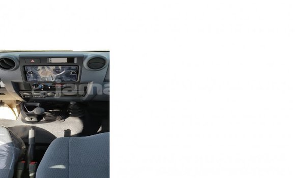 Buy Import Toyota Land Cruiser White Car in Import - Dubai in Clarendon Buy Import Toyota Land Cruiser White Car in Import - Dubai in Clarendon