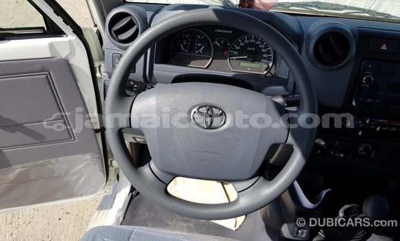 Buy Import Toyota Land Cruiser White Car in Import - Dubai in Clarendon Buy Import Toyota Land Cruiser White Car in Import - Dubai in Clarendon