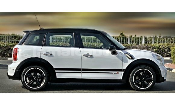 Buy Import Mini Cooper White Car in Import - Dubai in Clarendon Buy Import Mini Cooper White Car in Import - Dubai in Clarendon