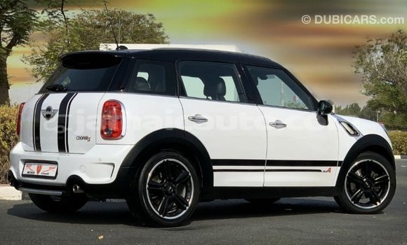 Buy Import Mini Cooper White Car in Import - Dubai in Clarendon Buy Import Mini Cooper White Car in Import - Dubai in Clarendon