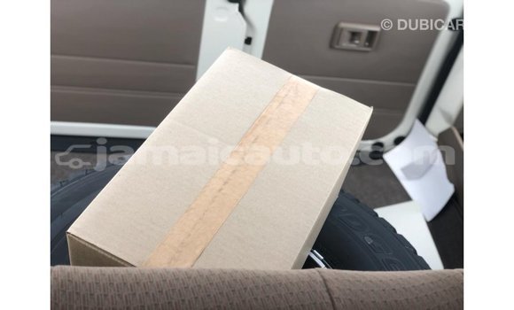 Acheter Import Voiture Toyota Land Cruiser Autre à Import - Dubai, Clarendon Acheter Import Voiture Toyota Land Cruiser Autre à Import - Dubai, Clarendon