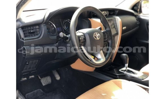 Buy Import Toyota Fortuner White Car in Import - Dubai in Clarendon Buy Import Toyota Fortuner White Car in Import - Dubai in Clarendon