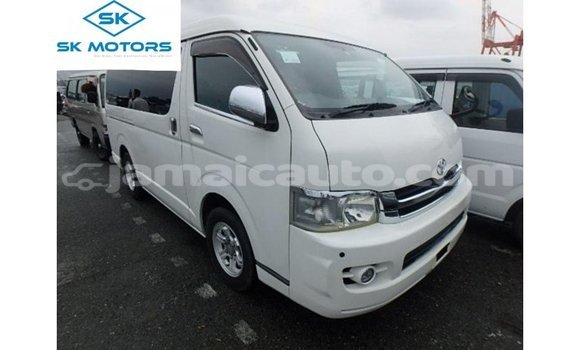 Buy Import Toyota Regius White Car in Import - Dubai in Clarendon Buy Import Toyota Regius White Car in Import - Dubai in Clarendon