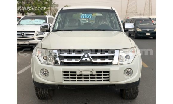 Buy Import Mitsubishi Pajero White Car in Import - Dubai in Clarendon Buy Import Mitsubishi Pajero White Car in Import - Dubai in Clarendon