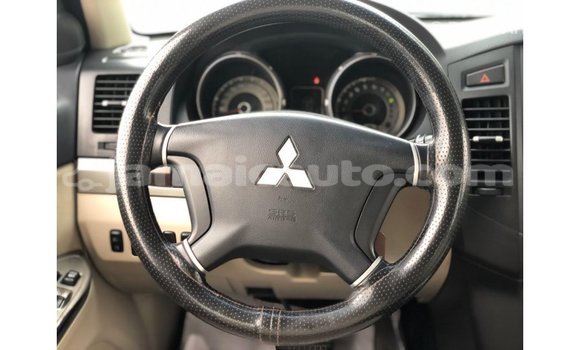 Buy Import Mitsubishi Pajero White Car in Import - Dubai in Clarendon Buy Import Mitsubishi Pajero White Car in Import - Dubai in Clarendon