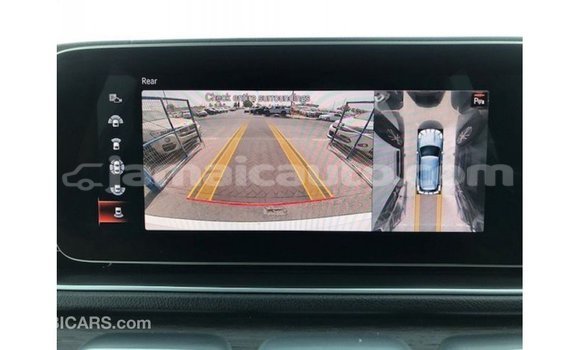 Buy Import Mercedes-Benz GLE White Car in Import - Dubai in Clarendon Buy Import Mercedes-Benz GLE White Car in Import - Dubai in Clarendon