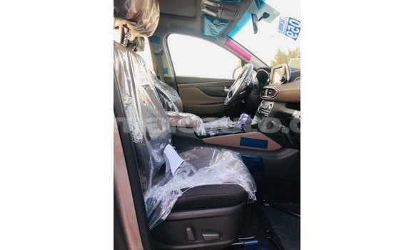 Acheter Import Voiture Hyundai Santa Fe Bleu à Import - Dubai, Clarendon Acheter Import Voiture Hyundai Santa Fe Bleu à Import - Dubai, Clarendon