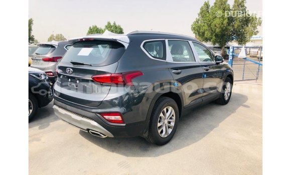 Buy Import Hyundai Santa Fe Green Car in Import - Dubai in Clarendon Buy Import Hyundai Santa Fe Green Car in Import - Dubai in Clarendon