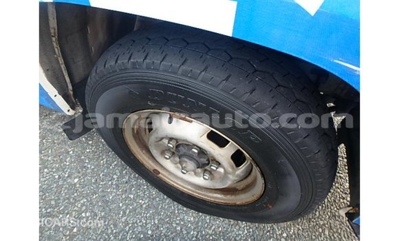 Buy Import Nissan Caravan White Car in Import - Dubai in Clarendon Buy Import Nissan Caravan White Car in Import - Dubai in Clarendon