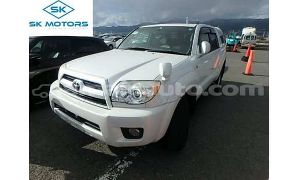 Buy Import Toyota Hilux White Car in Import - Dubai in Clarendon