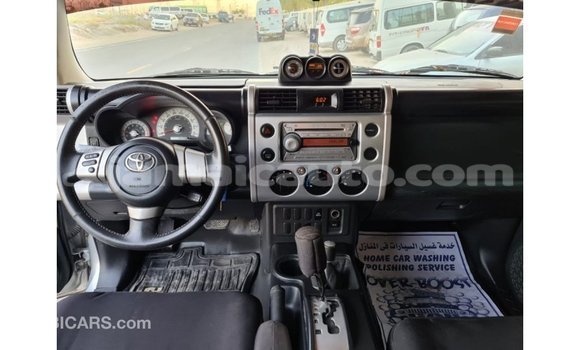 Buy Import Toyota FJ Cruiser Other Car in Import - Dubai in Clarendon Buy Import Toyota FJ Cruiser Other Car in Import - Dubai in Clarendon