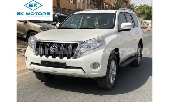 Buy Import Toyota Prado White Car in Import - Dubai in Clarendon