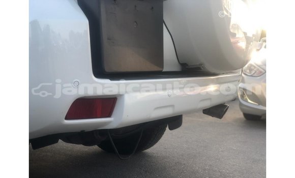 Acheter Import Voiture Toyota Prado Blanc à Import - Dubai, Clarendon Acheter Import Voiture Toyota Prado Blanc à Import - Dubai, Clarendon