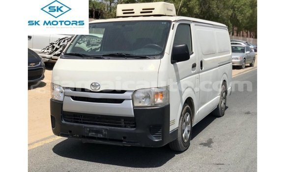 Buy Import Toyota Hiace White Car in Import - Dubai in Clarendon