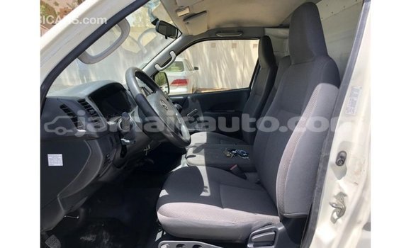 Buy Import Toyota Hiace White Car in Import - Dubai in Clarendon Buy Import Toyota Hiace White Car in Import - Dubai in Clarendon