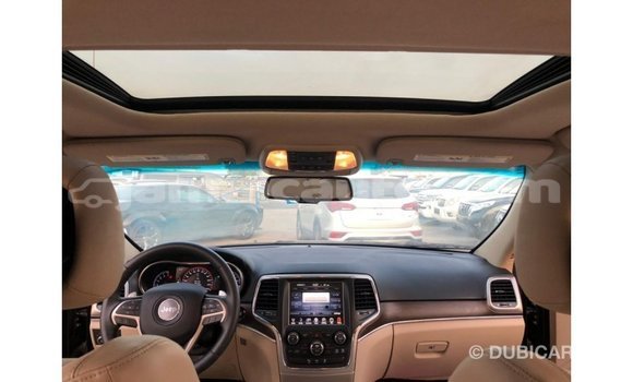 Acheter Import Voiture Jeep Grand Cherokee Noir à Import - Dubai, Clarendon Acheter Import Voiture Jeep Grand Cherokee Noir à Import - Dubai, Clarendon