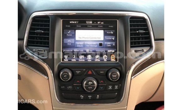 Acheter Import Voiture Jeep Grand Cherokee Noir à Import - Dubai, Clarendon Acheter Import Voiture Jeep Grand Cherokee Noir à Import - Dubai, Clarendon