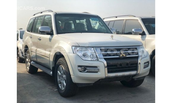 Buy Import Mitsubishi Pajero Black Car in Import - Dubai in Clarendon Buy Import Mitsubishi Pajero Black Car in Import - Dubai in Clarendon