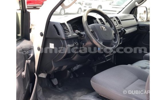Buy Import Toyota Hiace White Car in Import - Dubai in Clarendon Buy Import Toyota Hiace White Car in Import - Dubai in Clarendon