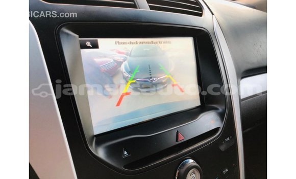 Acheter Import Voiture Ford Explorer Bleu à Import - Dubai, Clarendon Acheter Import Voiture Ford Explorer Bleu à Import - Dubai, Clarendon