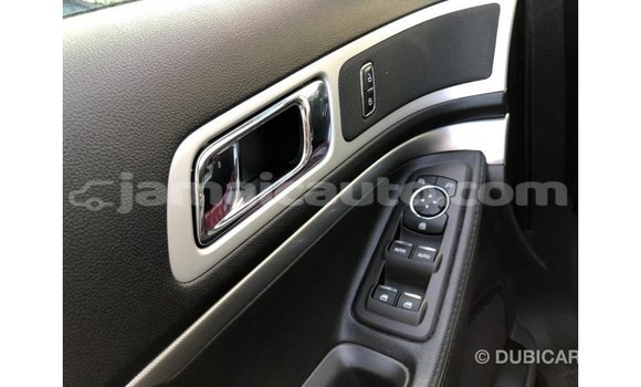 Acheter Import Voiture Ford Explorer Bleu à Import - Dubai, Clarendon Acheter Import Voiture Ford Explorer Bleu à Import - Dubai, Clarendon