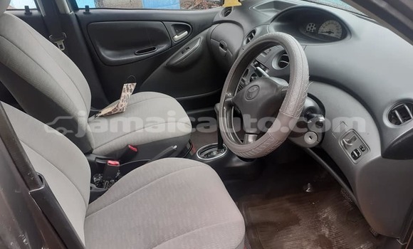 Buy Used Toyota Yaris Silver Car in Kingston in Kingston Buy Used Toyota Yaris Silver Car in Kingston in Kingston