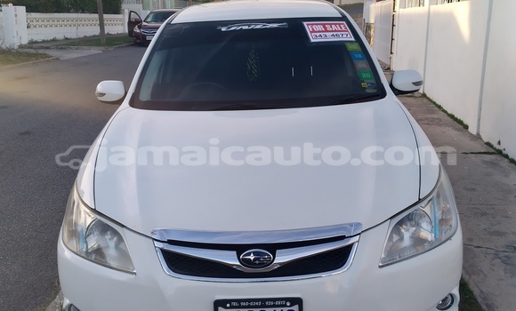 Buy Used Subaru Exiga White Car in Kingston in Kingston