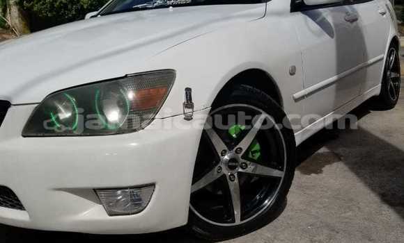 Acheter Occasion Voiture Toyota Altezza Blanc à Savanna la Mar, Westmoreland Acheter Occasion Voiture Toyota Altezza Blanc à Savanna la Mar, Westmoreland