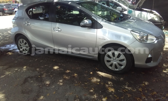 Buy Used Toyota Aqua Silver Car in Kingston in Kingston Buy Used Toyota Aqua Silver Car in Kingston in Kingston