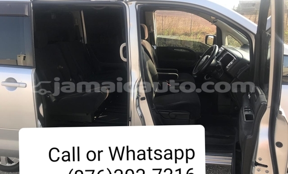 Buy Used Nissan Serena Silver Car in Kingston in Kingston Buy Used Nissan Serena Silver Car in Kingston in Kingston