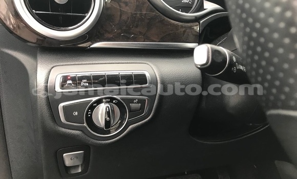 Buy Used Mercedes-Benz Vito Black Car in Port Antonio in Portland Buy Used Mercedes-Benz Vito Black Car in Port Antonio in Portland