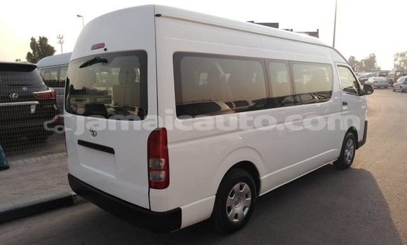 Buy Used Toyota HiAce White Truck in Falmouth in Trelawney Buy Used Toyota HiAce White Truck in Falmouth in Trelawney