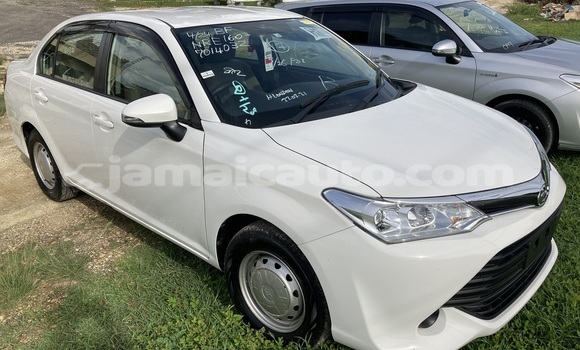Acheter Import Voiture Toyota Axio Blanc à Savanna la Mar, Westmoreland Acheter Import Voiture Toyota Axio Blanc à Savanna la Mar, Westmoreland