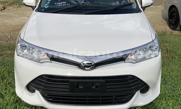 Acheter Import Voiture Toyota Axio Blanc à Savanna la Mar, Westmoreland Acheter Import Voiture Toyota Axio Blanc à Savanna la Mar, Westmoreland