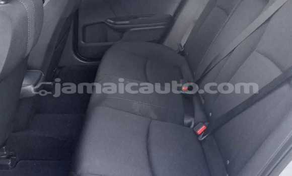 Acheter Import Voiture Honda Civic Blanc à Mandeville, Manchester Acheter Import Voiture Honda Civic Blanc à Mandeville, Manchester