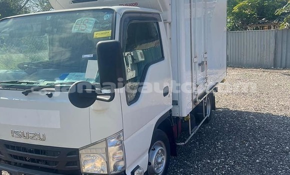 Buy Used Isuzu FTR 850 White Truck in Lucea in Hanover
