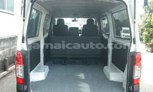 Buy Used Nissan NV200 White Car in Mandeville in Manchester Buy Used Nissan NV200 White Car in Mandeville in Manchester