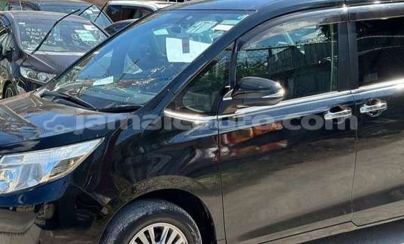 Buy Used Toyota Esquire Black Car in Lucea in Hanover Buy Used Toyota Esquire Black Car in Lucea in Hanover