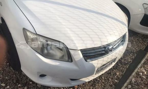 Buy Used Toyota Model F White Car in Mandeville in Manchester Buy Used Toyota Model F White Car in Mandeville in Manchester