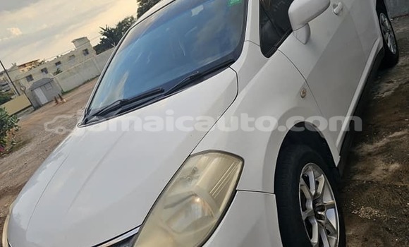 Buy Used Nissan Tiida White Car in Lucea in Hanover Buy Used Nissan Tiida White Car in Lucea in Hanover